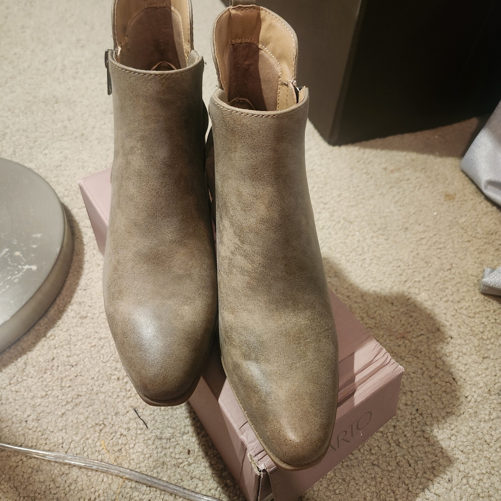 Wonderly Taupe Pointed Toe Ankle Booties